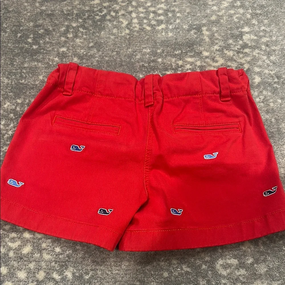 Vineyard Vines dive into